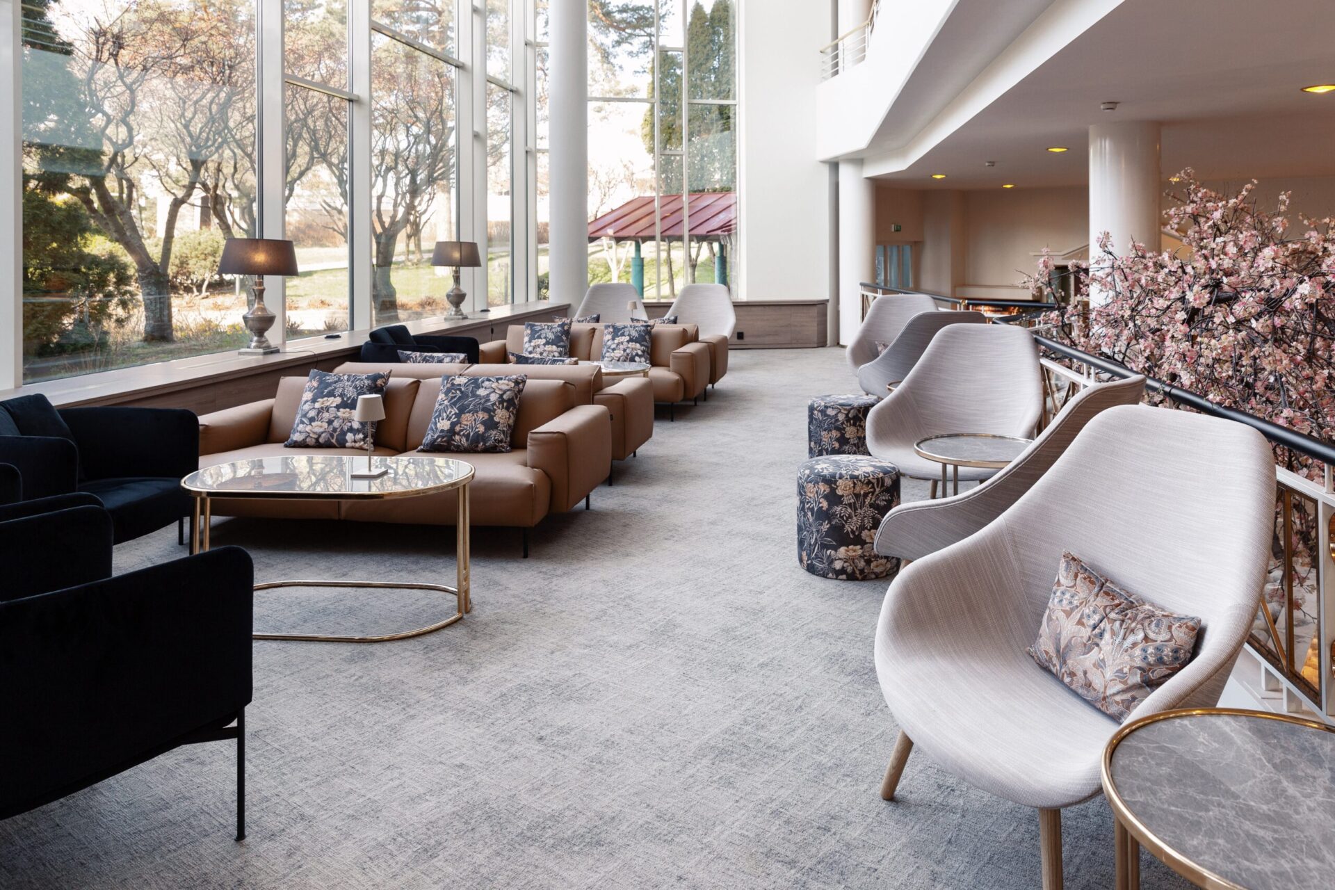 Naantalin kylpylän aulatila sai uuden upean ilmeen